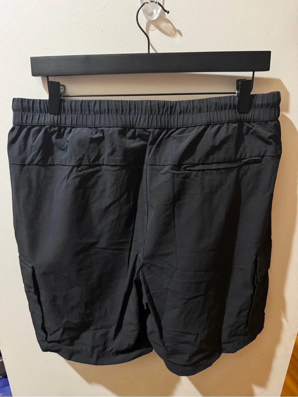 Banana Republic Men’s Black Cargo Drawstring Shorts